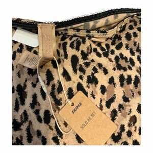 Brand New Skims Women's Size Medium Sienna Jaguar Print Boy shorts